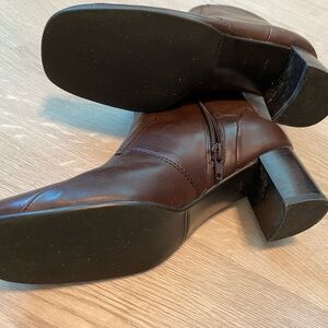 Leather upper women’s dress boots